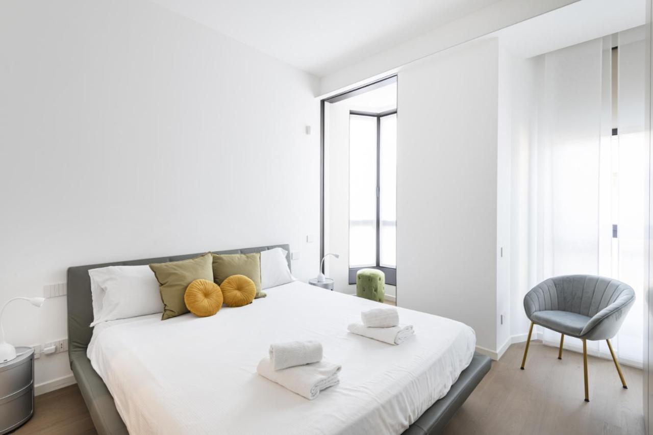 Easylife - Lussuosa Dimora Con Rooftop Condominiale Vista Duomo Milan Luaran gambar