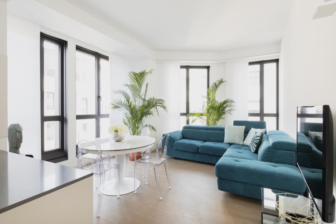 Easylife - Lussuosa Dimora Con Rooftop Condominiale Vista Duomo Milan Luaran gambar